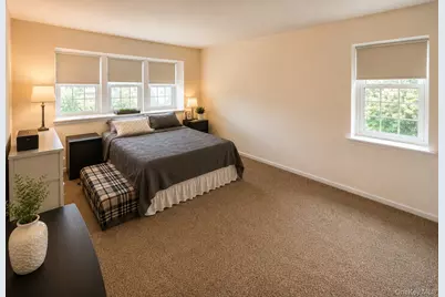 6 Whalers Cove, Babylon, NY 11702 - Photo 5