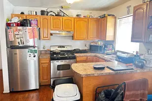 140-45 Charles Ln, Springfield Gardens, NY 11413 - Photo 3