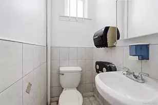 121-19 Sutphin Blvd, Jamaica, NY 11434 - Photo 17