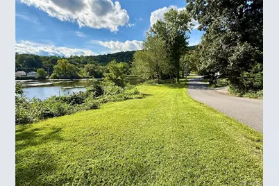25 W Lakeshore Drive #Upper unit, Carmel, NY 10512 - Photo 37