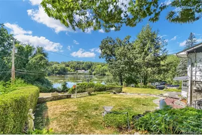 25 W Lakeshore Drive #Upper unit, Carmel, NY 10512 - Photo 3
