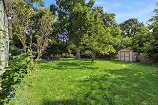 29 Penn Dr, Smithtown, NY 11787 - Photo 19