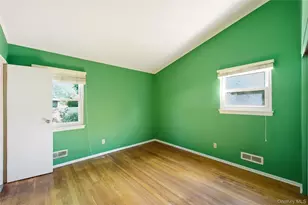 29 Penn Dr, Smithtown, NY 11787 - Photo 11