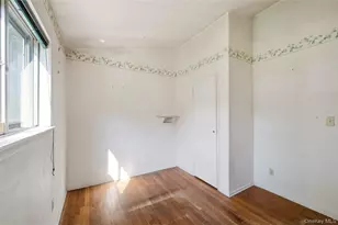 29 Penn Dr, Smithtown, NY 11787 - Photo 17