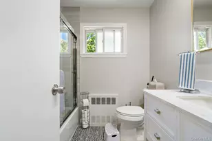 15 Ford Dr W, Massapequa, NY 11758 - Photo 11