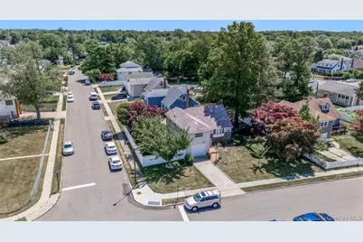 15 Ford Drive W, Massapequa, NY 11758 - Photo 19