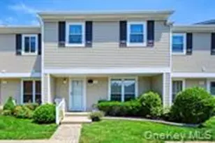 100 Baker Ct, Island Park, NY 11558 - Photo 3