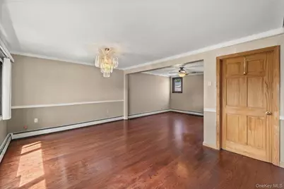 47 Cove Lane, Levittown, NY 11756 - Photo 9