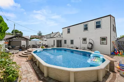 47 Cove Lane, Levittown, NY 11756 - Photo 17