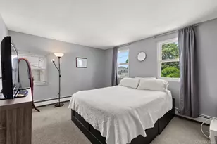 47 Cove Ln, Levittown, NY 11756 - Photo 11