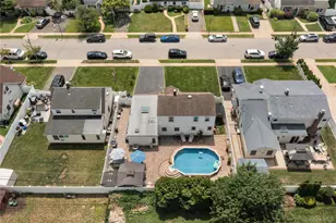 47 Cove Ln, Levittown, NY 11756 - Photo 21