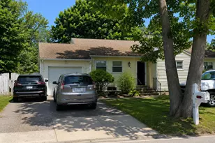 643 Jayne Blvd, Port Jefferson Station, NY 11776 - Photo 5