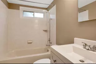 24 Deepdale Dr, Commack, NY 11725 - Photo 21