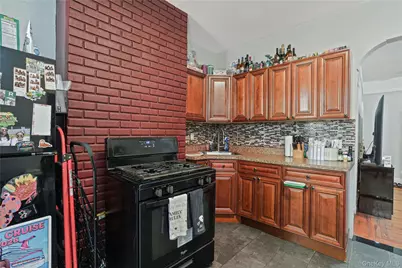 629 E 183rd Street, Bronx, NY 10458 - Photo 27