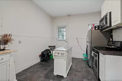 629 E 183rd Street, Bronx, NY 10458 - Photo 15