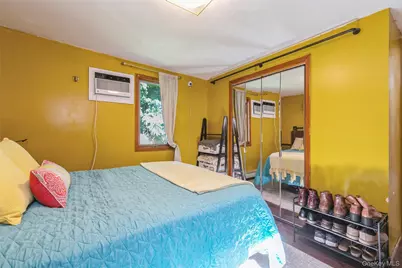 54 Pinelawn Avenue, Farmingville, NY 11738 - Photo 11