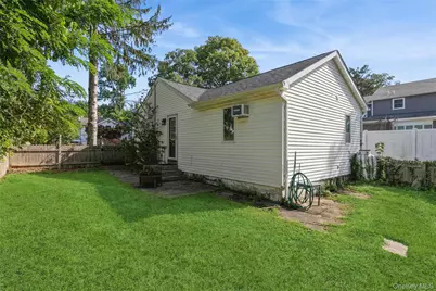 54 Pinelawn Avenue, Farmingville, NY 11738 - Photo 19