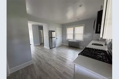 [Address not provided], Glen Cove, NY 11542 - Photo 5