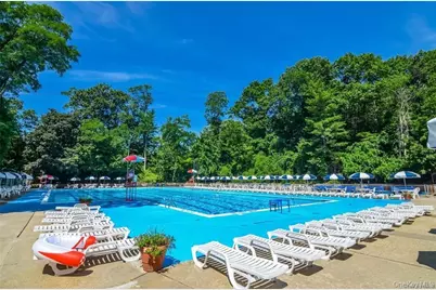 4 Sadore Lane #2W, Yonkers, NY 10710 - Photo 7
