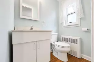 757 Leslie Ln, East Meadow, NY 11554 - Photo 15