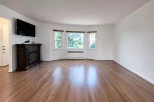 757 Leslie Ln, East Meadow, NY 11554 - Photo 9