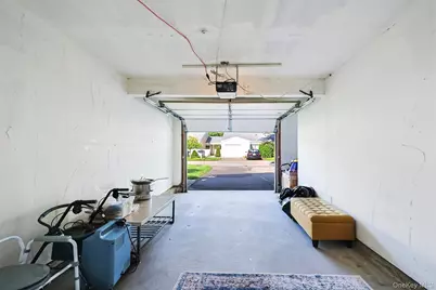 708 W Cabot Court #708, Saint James, NY 11780 - Photo 11
