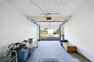 708 W Cabot Ct, Saint James, NY 11780 - Photo 11