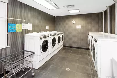 14320 Hoover Avenue #505, Briarwood, NY 11435 - Photo 7