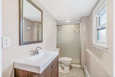 8 Wilson Place, Lindenhurst, NY 11757 - Photo 21