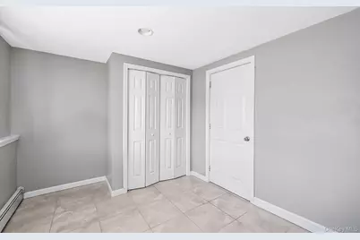 8 Wilson Place, Lindenhurst, NY 11757 - Photo 23