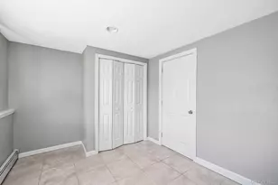8 Wilson Pl, Lindenhurst, NY 11757 - Photo 23
