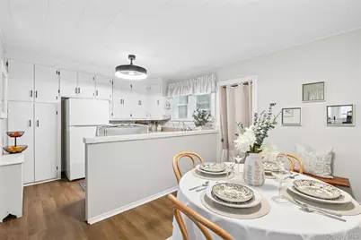 22 South Avenue, Smithtown, NY 11787 - Photo 9