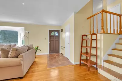 12 Compass Court, Huntington, NY 11743 - Photo 9