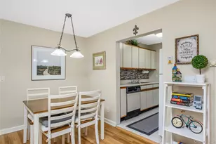 2433 Union Blvd, Islip, NY 11751 - Photo 11