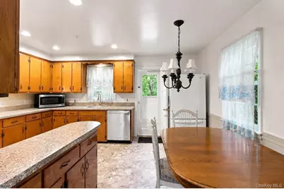 26 Reynolds Place, Scarsdale, NY 10583 - Photo 5
