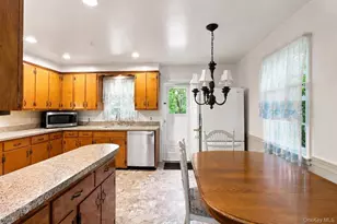 26 Reynolds Pl, Scarsdale, NY 10583 - Photo 5