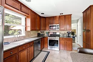 8 Harrison Ave, East Setauket, NY 11733 - Photo 15