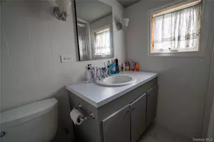 124 Wilfred Blvd, Hicksville, NY 11801 - Photo 13