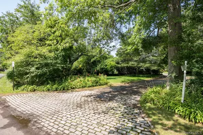 257 Adams Lane, Hewlett, NY 11557 - Photo 9