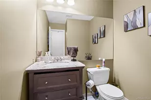 2 Windsor Ct, Amityville, NY 11701 - Photo 15