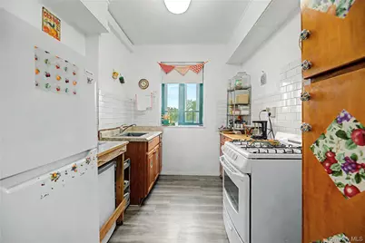 1705 Purdy Street #7F, Bronx, NY 10462 - Photo 1