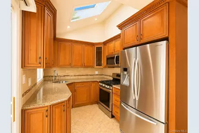 35 Taylor Avenue, East Meadow, NY 11554 - Photo 11