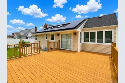 35 Taylor Avenue, East Meadow, NY 11554 - Photo 31