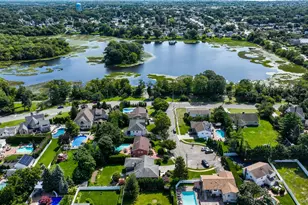 31 Lake Ct, Massapequa, NY 11758 - Photo 31