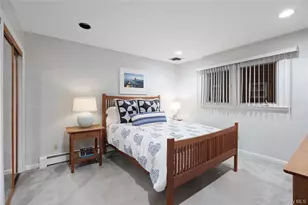 31 Lake Ct, Massapequa, NY 11758 - Photo 15