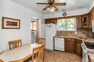 50 Jerome St, Lindenhurst, NY 11757 - Photo 9