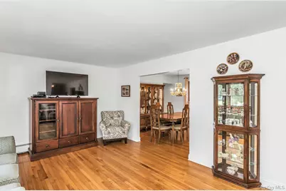 50 Jerome Street, Lindenhurst, NY 11757 - Photo 3