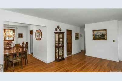 50 Jerome Street, Lindenhurst, NY 11757 - Photo 5