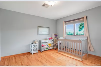 27 Patricia Drive, Pleasant Valley, NY 12569 - Photo 9