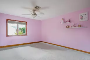 27 Patricia Dr, Pleasant Valley, NY 12569 - Photo 7